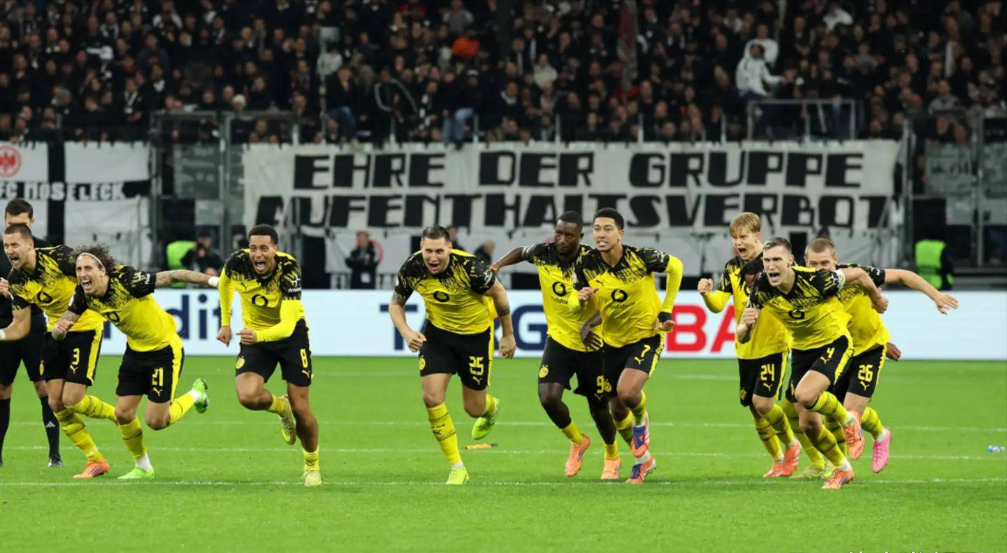 包含多特蒙德迎德国杯关键赛，加时末段止住颓势，更衣室稳定，球队文化再被提及的词条